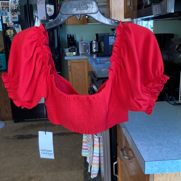 Adorable red Unique Vintage crop top! - Picture 7 of 7